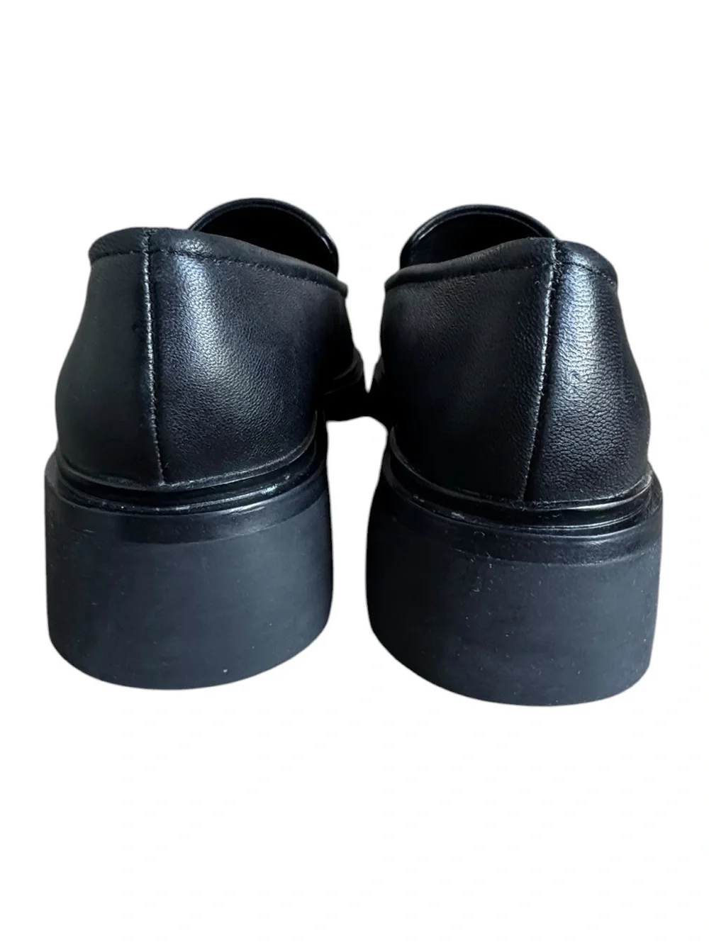 Vince Robin Lug Loafers size 7